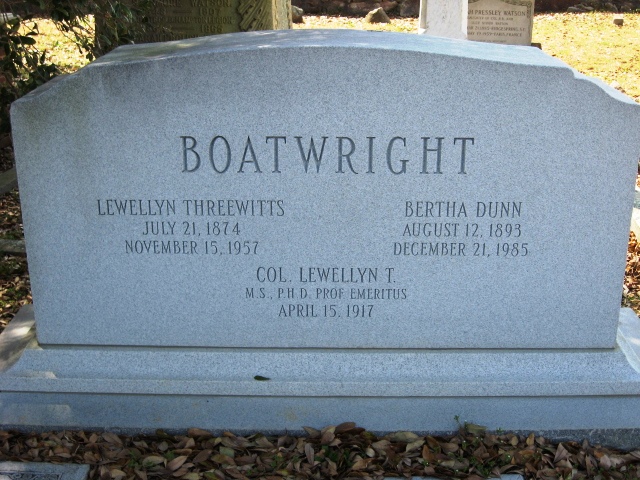 Lewellyn Threewitts Boatwright Gravestone