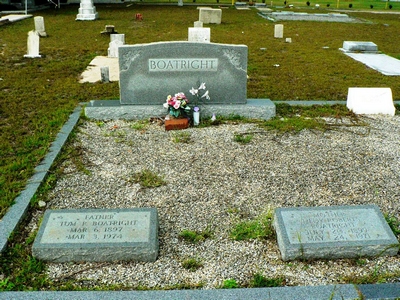 Thomas Perlie and Hedy Roberts Boatright Gravestone